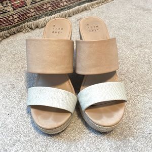 A new day wedges - size 6 1/2